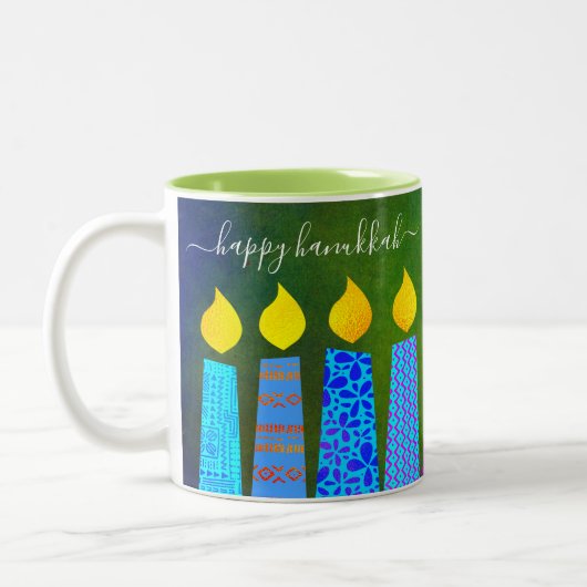 Bold Menorah Candles Happy Hanukkah Script Green Tweekleurige Koffiemok (Links)