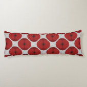 Bold Minimalist Poppy Textured Floral Red Lichaamskussen (Achterkant)