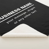 Bold Modern Bedrijfsnaam Sjabloon | B&W Sherpa Deken (3/4)