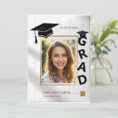 Bold Modern GRAD Typography Gold Photo Graduation Kaart (Staand voorkant)