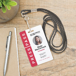 Bold Modern Red Circle Foto Pass & Logo Badge