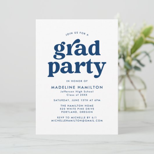 Bold Navy Blue Typography Graduparty Kaart (Staand voorkant)