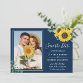 Bold Navy Blue Yellow Sunflower Foto Weddenschap Save The Date (Staand voorkant)