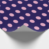 Bold Pink Polka Dots op Navy Blue Cadeaupapier (Hoek)