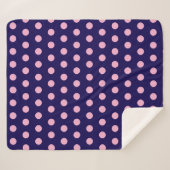 Bold Pink Polka Dots op Navy Blue Sherpa Deken (Voorkant (horizontaal))