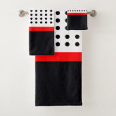 Bold Polka Dot Design Bad Handdoek (Insitu)