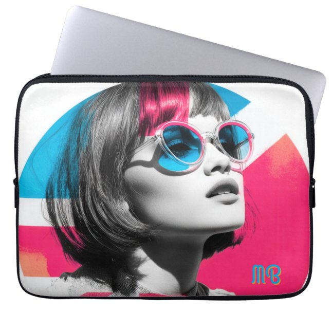 Bold Pop Art Cool Girl Retro Modern British Style Laptop Sleeve (Voorkant)