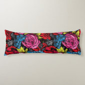 Bold Punk Blooms Floral Body Pillow Lichaamskussen (Voorkant)