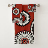 Bold Red Black White Floral Bad Handdoek (Insitu)