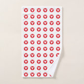 Bold Red Heart Emblem Pattern on White Bad Handdoek (Handdoek)