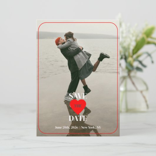 Bold red heart save the date (Staand voorkant)