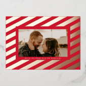 Bold Red Rose Gold geperst met kerststrip Foto Folie Feestdagenkaart (Voorkant)
