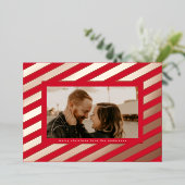 Bold Red Rose Gold geperst met kerststrip Foto Folie Feestdagenkaart (Staand Voorkant)