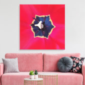 Bold Red Tulp Flower Macro Natuur Canvas Afdruk (Insitu (Woonkamer))