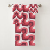Bold Retro Modern Motif in Pinks Bad Handdoek (Insitu)