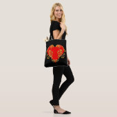 Bold Romantic Valentijn Red Gothic Heart Tote Bag (Op model)