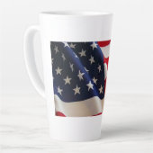 Bold Stars and Stripes - Amerikaanse vlag Latte Mok (Linkerhoek)