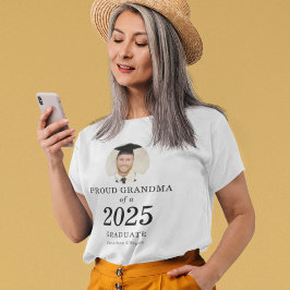 Bold Text Foto Proud Grandma van 2023 Afstuderen T-shirt