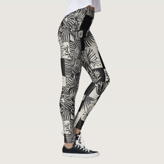 Bold Tropical Monochrome Floral Pattern Leggings (Rechts)