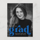 Bold Typografie Blue Photo Graduparty Uitnodiging Briefkaart (Voorkant)
