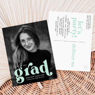 Bold Typography Mint Green Photo Graduparty Uitnodiging Briefkaart