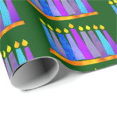 Bold Whimsical Hanukkah Menorah Candles over Groen Cadeaupapier (Rol Hoek)