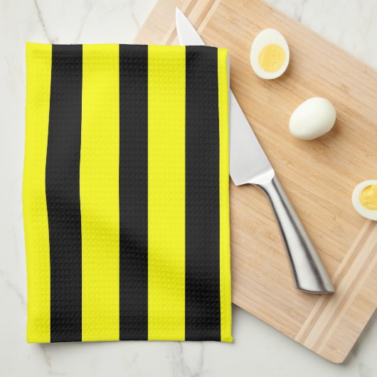 Bold Yellow and Black Bumble Bee Striped Pattern Theedoek (Quarter Fold)