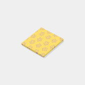 Bold Yellow Whimsical Flower Design voor de lente Post-it® Notes (Schuin)