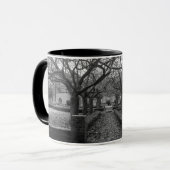 Bolling Hall Grounds, Bradford Mok (Voorkant links)