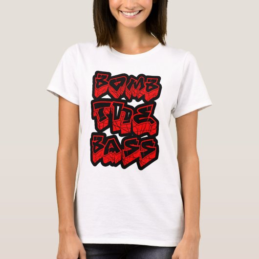 Bomb the Bass girl dubstep shirt (Voorkant)