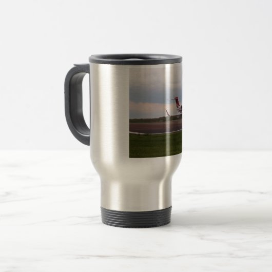 Bombardier Lear Jet 45XR Reisbeker (Voorkant links)