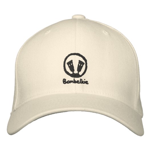 Bombelkie geborduurd Basic Flexfit Wool Pet (Voorkant)