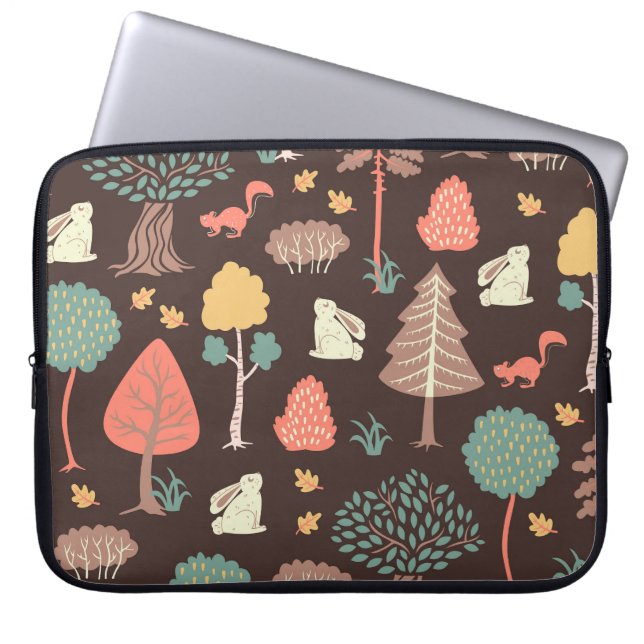 Bomen Dieren: Hand-getrokken Natuur Scene. Laptop Sleeve (Voorkant)