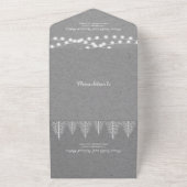 Bomen en licht grijs kraftpapier winterbruiloft all in one uitnodiging (Buitenkant)