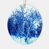 Bomen en sneeuwscène, kobaltblauw keramisch ornament (Links)