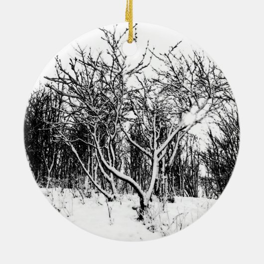 Bomen en sneeuwscène, zwart en wit keramisch ornament (Achterkant)