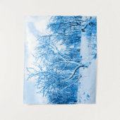 Bomen en sneeuwwinterscène, kobaltblauw wandkleed (Voorkant)