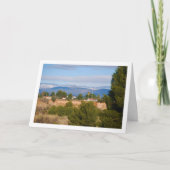 Bomen met dennen en besneeuwde bergen kaart (Voorkant)