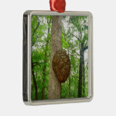 Bomen met grote omsloten bijenkooi metalen ornament (Rechts)