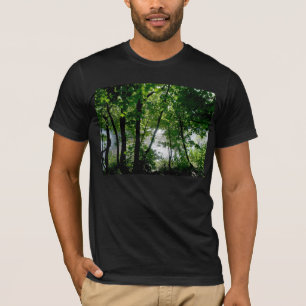 Bomen nabij de rivier t-shirt
