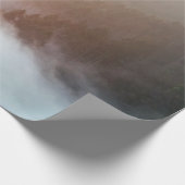 Bomen op bergen bedekt met honden cadeaupapier (Hoek)