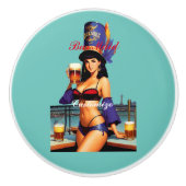 Bonafide Bar Maid Thunder_Cove Keramische Knop (Voorkant)