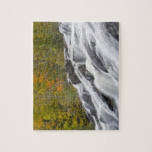 Bond Herfsten op de Midden-vork van de Ontonagon Legpuzzel (Verticaal)