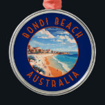 Bondi Beach Australia Travel Art Vintage Metalen Ornament<br><div class="desc">Bondi Beach in een vectorkunststijl. De brede witte zandhalve maan van Bondi is een van de meest iconische stranden van Australië.</div>