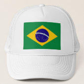 Boné com estampa da bandeira do Brasil. Trucker Pet (Voorkant)
