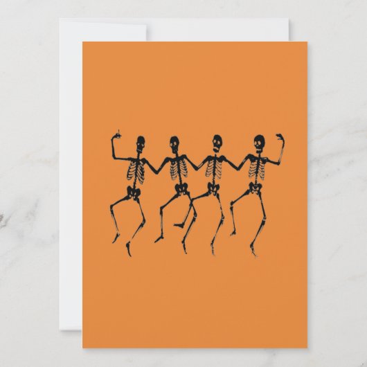 Bone Rattling Skeletons Halloween Party Kaart (Achterkant)
