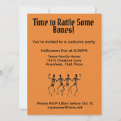 Bone Rattling Skeletons Halloween Party Kaart (Voorkant)
