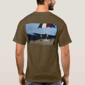 Bone yard surfende bij doho t-shirt (Achterkant)