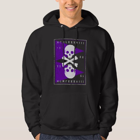 Bones and Skulls Pirate Hoodie (Voorkant)