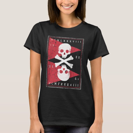 Bones and Skulls Pirate Raglan Baseball T-shirt (Voorkant)